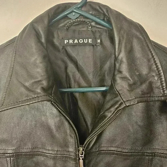 PRAGUE Leather Jacket Size Medium EUC - Picture 3 of 8